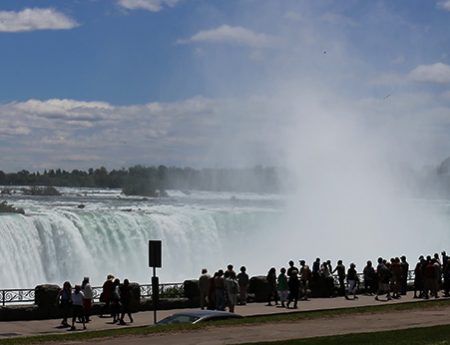 La pas prin Canada: O zi la Cascada Niagara